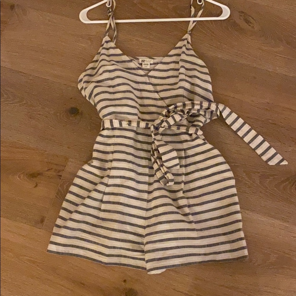Billabong romper